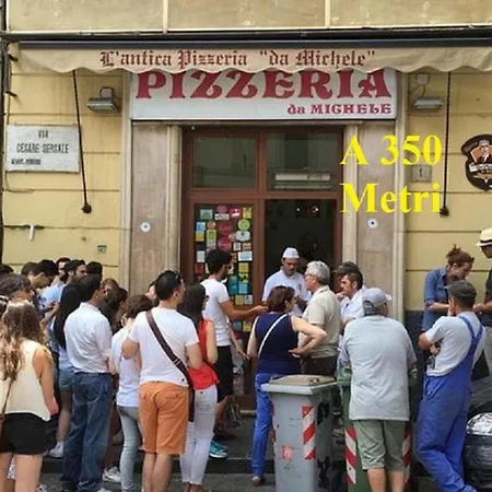 La Dimora Di Partenope Alloggio in famiglia *