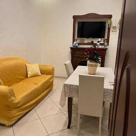 Habitación en casa particular La Dimora Di Partenope Nápoles